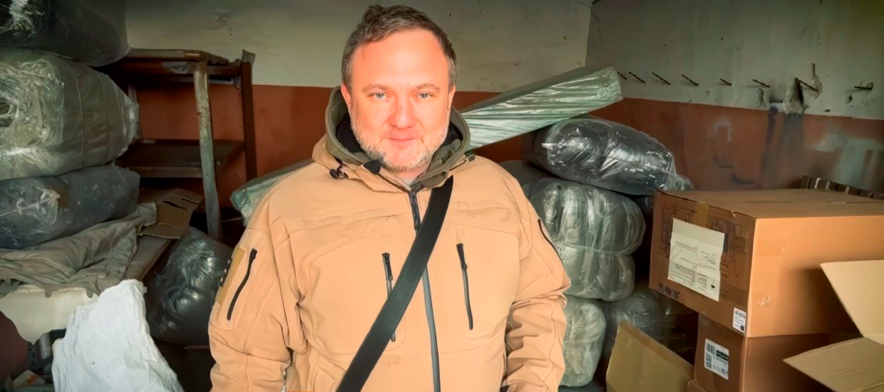 На передовую доставлено 60 комплектов теплой одежды