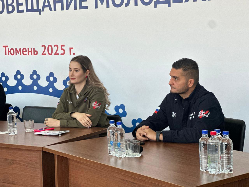 Рэпер Dino MC47 на встрече с молодёжью "Транснефти": "Патриотизм – это не лозунги, а дела"