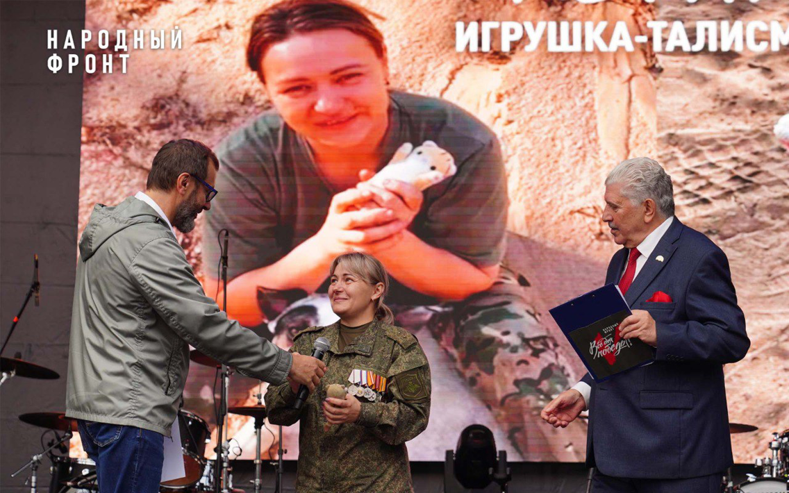 Талисман "Котик" – символ надежды и силы духа, спасший жизнь медика на СВО, – стал экспонатом музея в Иркутской области