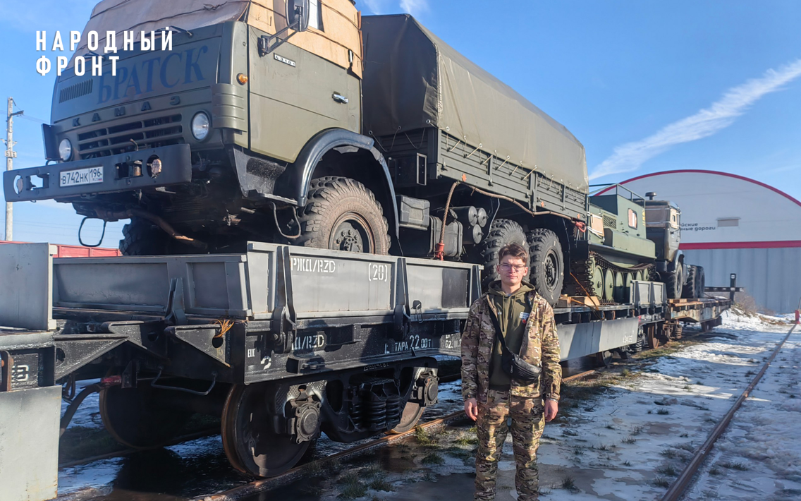 49 машин и 3 тонны гуманитарного груза доставили волонтёры молодёжного крыла Народного фронта  из Иркутска в ДНР и Ростовскую область