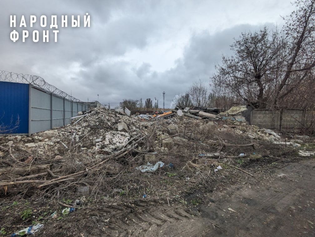 Жители просят ликвидировать разрастающуюся свалку в Казани