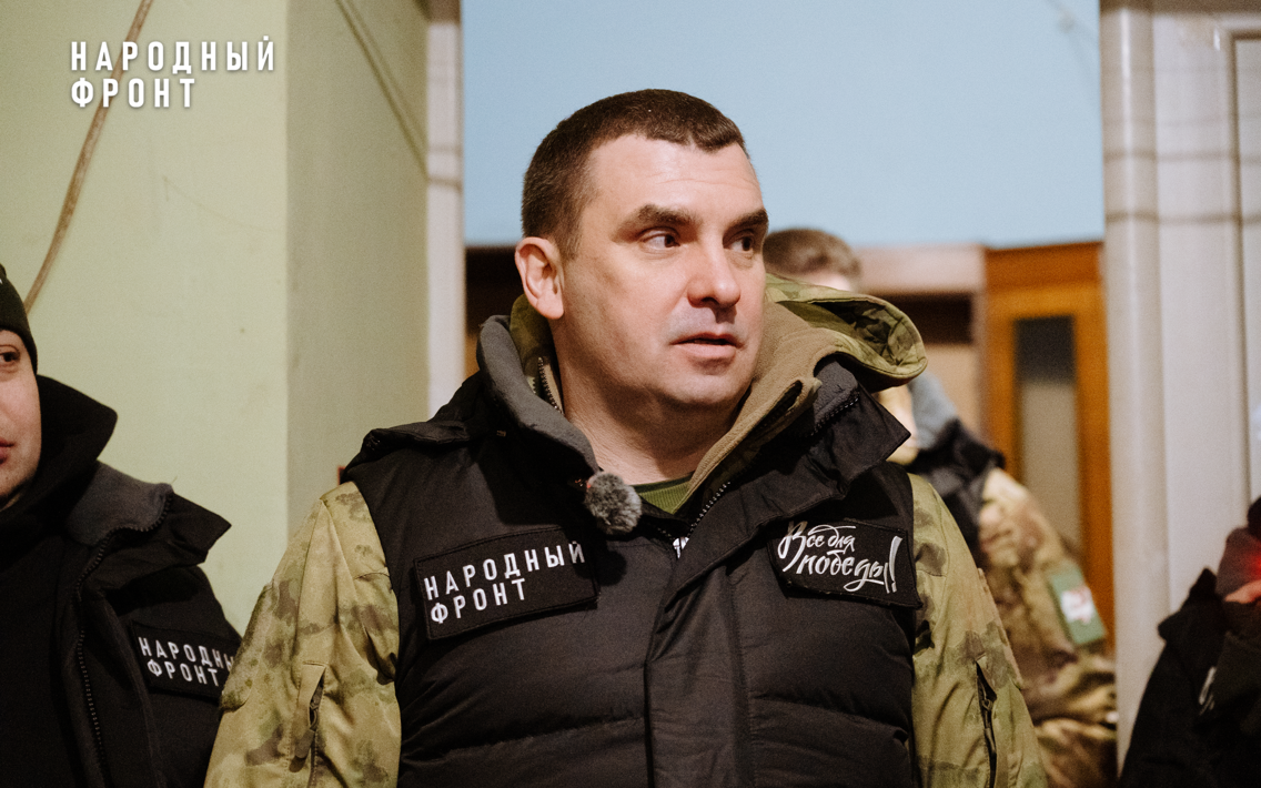 Михаил Кузнецов посетил с гуманитарной миссией освобождённые города Селидово и Горняк